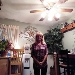 Meet your Posher, Faye